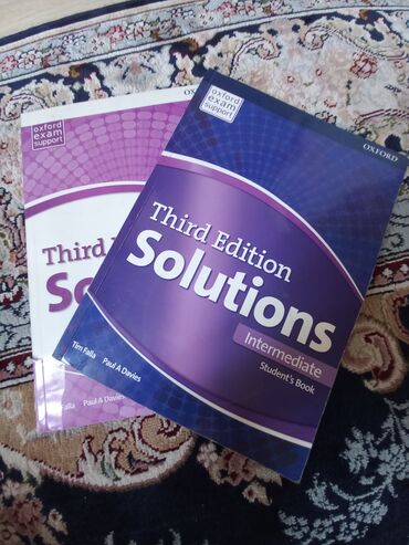 solutions книга: Продаю оригинальные solutions intermediate third edition. Писать в