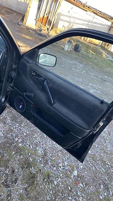 Volkswagen: Volkswagen Passat: 1988 г., 1.8 л, Механика, Бензин, Седан — 9