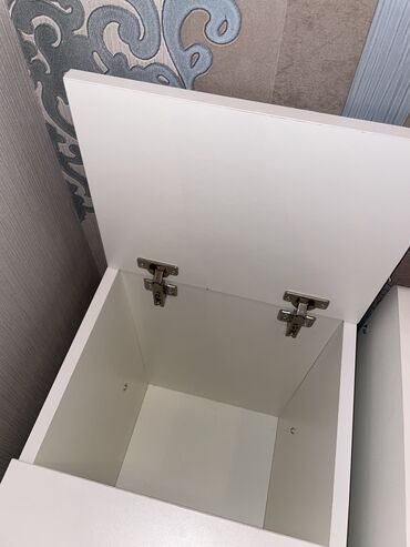 Beşiklər: Oğlan və qız üçün, Yeni, Dördbucaq, Beşik, Matras ilə, Yellənmə mexanizm ilə — 5