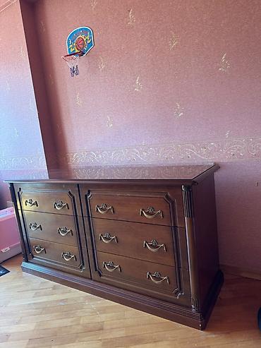 qedimi kamod: Klassik üslubda ikitərəfli komod/dresser - Material: ağac əsaslı — 1