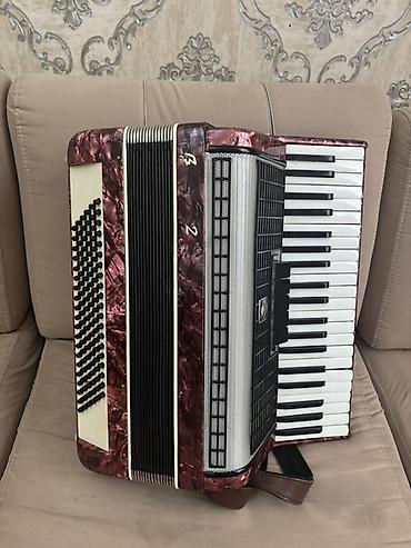akkardion: Pianino klaviaturalı akkordeon - Korpus: şabalıd-şərab rəngli “nacre” — 3