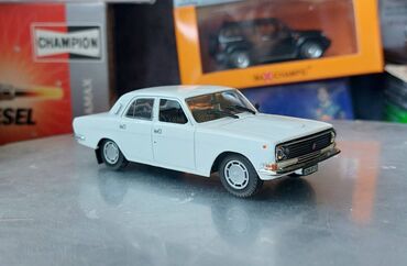 Avtomobil modelləri: QAZ, 1985 il, 1:8, Dəmir, Ödənişli çatdırılma — 10