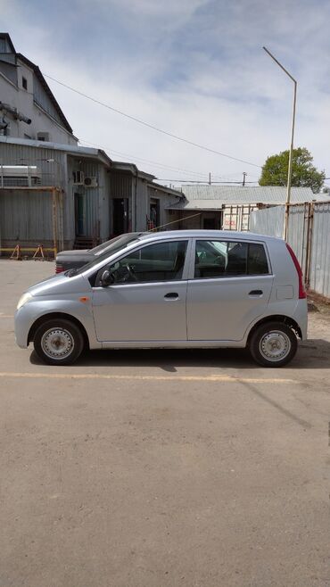 авто в рассрочку без первоначального взноса: Daihatsu Cuore: 2003 г., 1 л, Механика, Бензин, Хэтчбэк
