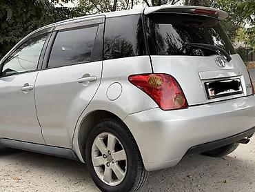 howo shacman: Toyota Ist: 2002 г., 1.5 л, Автомат, Бензин, Хэтчбэк — 5