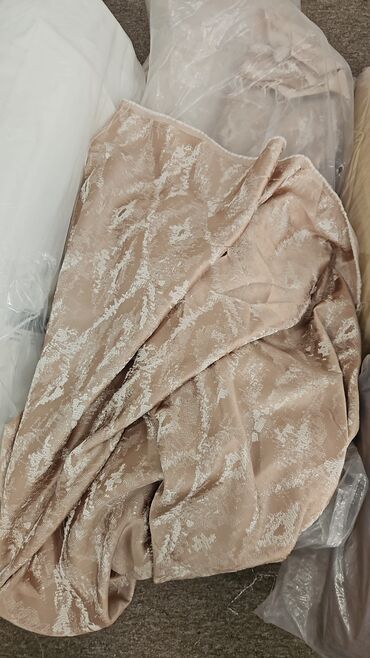 Pərdə və tüllər: Ağ rəngli tül pərdə parçaları - Material: nazik, şəffaf və nəfəsalan — 15