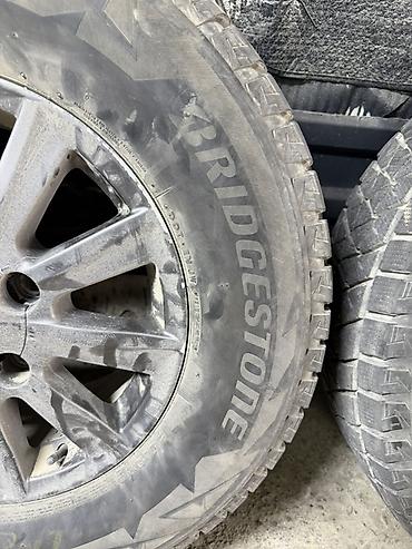 1120: Комплект зимних шин Bridgestone Blizzak DM-V2 на оригинальных дисках — 1