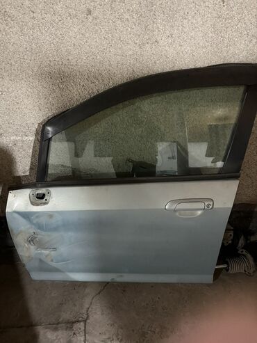 дом на обмен: Передняя левая дверь Характеристики: - Комплектность по фото:наружная