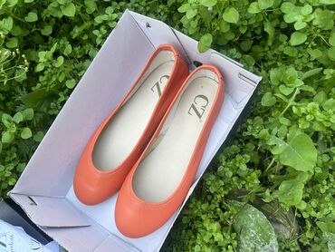 туфли 40 размера: Туфли 41.5, цвет - Оранжевый