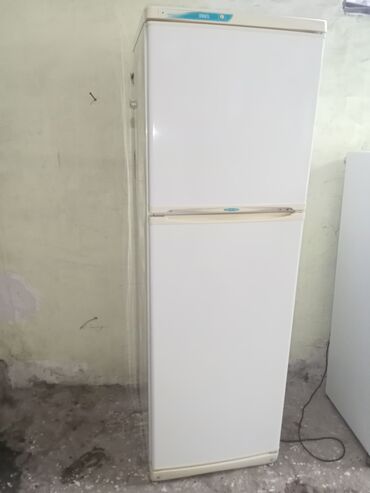 Ət çəkən maşınlar: 2 qapılı Stinol Soyuducu Satılır, rəng - Ağ