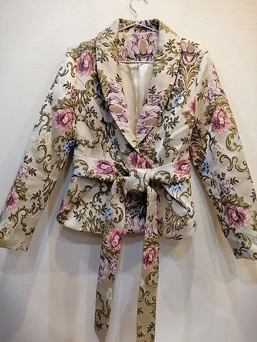 usta geyimi: Qadın üçün naxışlı jaket 38 razmer - Stil: Qısa kəsimli, beldən — 2