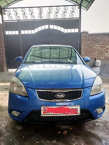 Kia Rio: 2010 г., 1.4 л, Механика, Бензин, Седан at lalafo.kg Kia Rio: 2010 г., 1.4 л, Механика, Бензин, Седан
