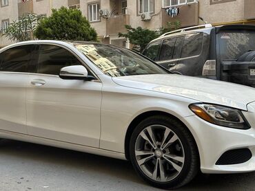 mercedes tulku goz: Mercedes-Benz 300: 2 l | 2016 il Sedan