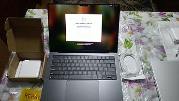 ipad 2022: Apple MacBook Pro 14-inch (x1) Apple M4 Pro chip: 14‑core CPU/20‑core — 1
