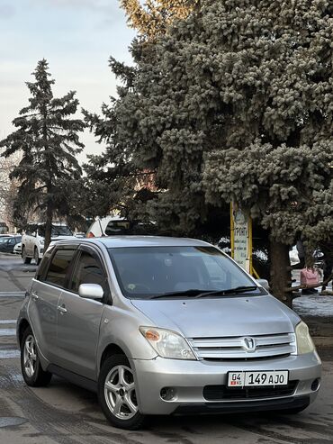 Toyota: Toyota ist: 2002 г., 1.3 л, Автомат, Бензин, Хэтчбэк