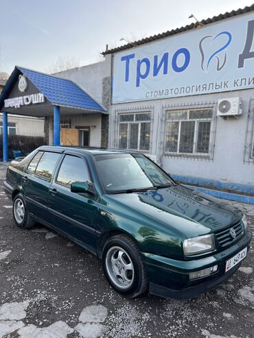 rd 1: Volkswagen Vento: 1995 г., 1.8 л, Механика, Газ, Седан