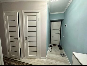 стол для растяжки спины: 2 комнаты, 44 м², Индивидуалка, 2 этаж, Евроремонт