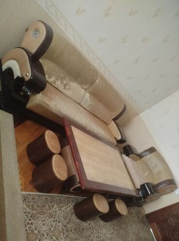 Qonaq otağı dəstləri: İşlənmiş, Divan, Kredit yoxdur — 3