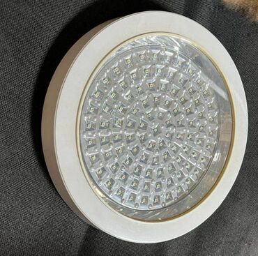 светодиодные светильники встраиваемые: Светодиодный настенно-потолочный светильник, диаметр 26 см, б/у