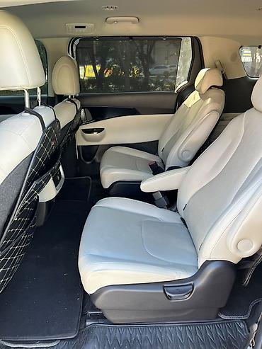 Kia: Kia Carnival: 2021 г., Минивэн — 23