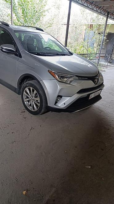 Toyota RAV4: 2018 г., 2.5 л, Автомат, Бензин, Кроссовер