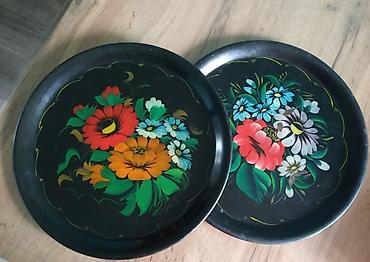 Наборы посуды: Разные цены. Блюда, тарелки: 1) 4 шт больших фарфор.блюда, как — 8