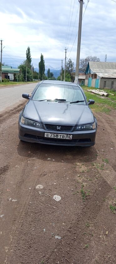 Honda: Honda Accord: 1999 г., 1.8 л, Автомат, Газ, Седан