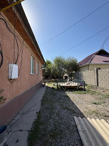 Продажа коттеджей и домов: 🏡🔥 Срочно продаю дом в Ак Орго 📐 Участок 5 сотых (18,5 × 20) 🧱 Дом — 13