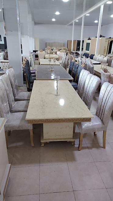 Masa və oturacaq dəstləri: Qonaq otağı üçün, Yeni, Açılmayan, Oval masa, 8 stul — 20