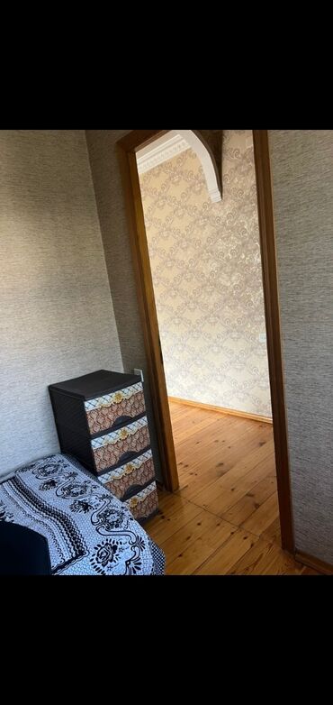 Həyət evləri və villaların satışı: 4 otaqlı, 56 kv. m, Orta təmir — 22