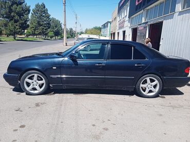 Mercedes-Benz: Mercedes-Benz E-Class: 1995 г., Седан — 3