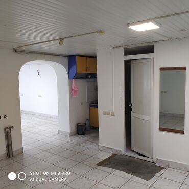 Mağazalar: Obyekt (qeyri yaşayış) satılır. yol qırağı, sanitar qovşağı, mağaza — 9