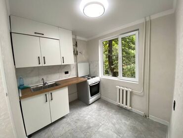 Продажа квартир: 2 комнаты, 42 м², Элитка, 2 этаж, Евроремонт