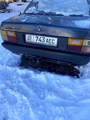 Audi: Audi 100: 1986 г., 2 л, Седан — 13