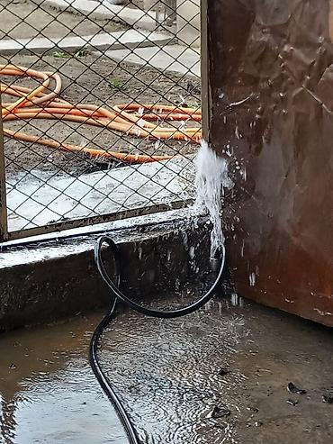 Другие услуги: Пробиваем вручную и бурим устанавливаем насосы проводим дом воду — 5