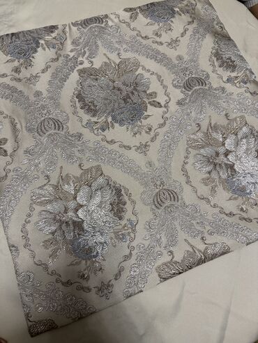 Balış üzləri: Rəng - Qəhvəyi Vilyur Balış üzü — 11