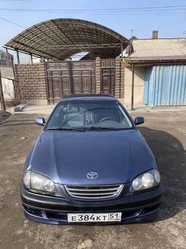 Toyota: Toyota Avensis: 2000 г., 1.8 л, Механика, Бензин, Седан