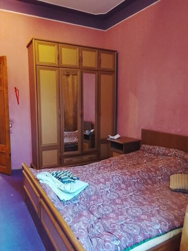 Həyət evləri və villaların satışı: Satılır/icarəyə verilir: həyət evi və ayrıca qaraj/ustaxana sahəsi — 7