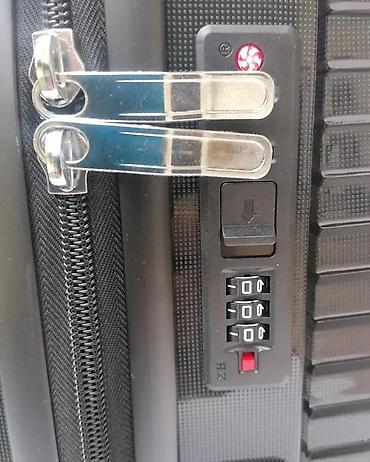 Putni koferi i torbe: Crni čvrsti kofer sa teksturiranim dizajnom, idealan za putovanja — 8