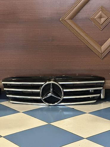 mersedes kardan: Məhsul: Mercedes-Benz ön radiator barmaqlığı (emblemli) — 1