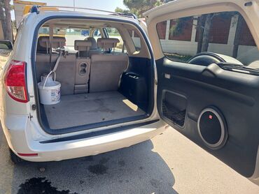 Toyota: Toyota RAV4: 2.4 l | 2007 il — 13