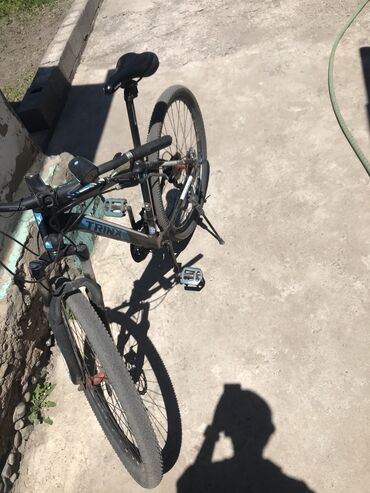 trinx 29: Продаю велосипед 29 колёса облегчённая рама находится в Кара-Балта