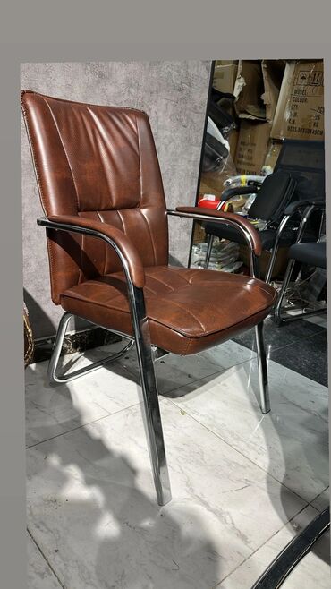 Ofis və oyun kresloları: Yeni, Təkərli, Qolları tənzimlənir, Parça — 25