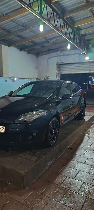 Renault: Megan 3 2012 ci il 1.5 turbo dizel Heçbir problemi yoxdur Motor 3 aydı — 9