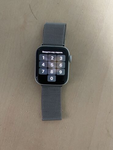 электронный калькулятор in Кыргызстан | КАНЦТОВАРЫ: Apple Watch 4 40mm в комплект идёт зарядник и 2 ремешка