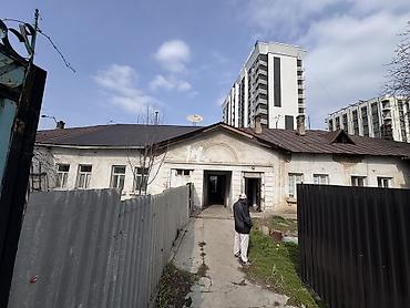 барачный: 2 комнаты, 39 м², Боконбаева/Уметалиева Гостиничный тип, 1 этаж, Косметический ремонт — 7