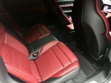 wuling starlight 730 ev: Porsche : 2021 г., Автомат, Электромобиль, Седан — 10