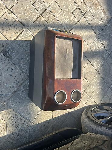 12 to 220v inverter: Məlumat - Avtomobil üçün portativ soyuducu/mini soyuducu (12V). - Üst — 1