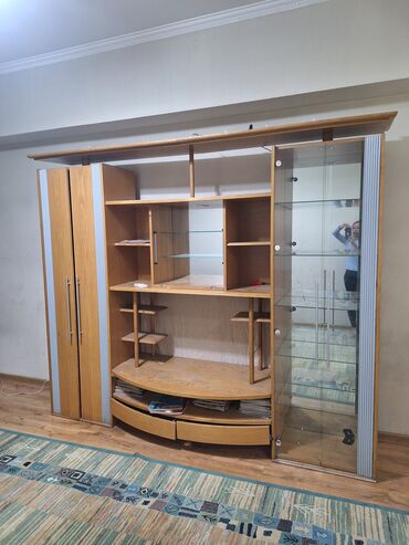 кухонная мебел бу: Гарнитур для зала, Б/у, ДСП, Самовывоз, цвет - Бежевый at lalafo.kg кухонная мебел бу: Гарнитур для зала, Б/у, ДСП, Самовывоз, цвет - Бежевый