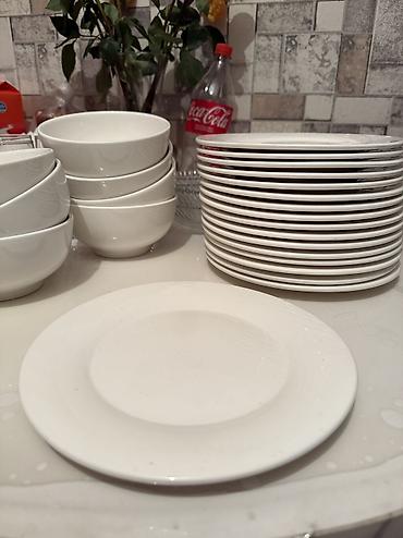 Наборы посуды: Продаю посуду(все вместе), в отличном состоянии Тарелки маленькие 17шт — 1