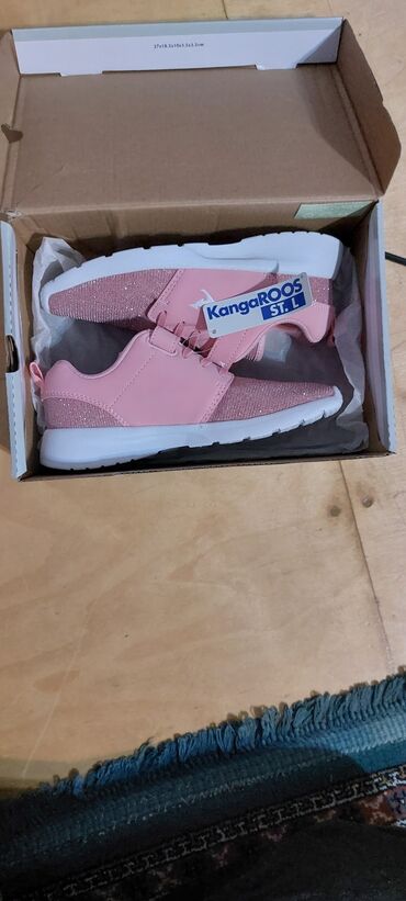 женские кроссовки gore tex: Размер: 34, цвет - Розовый, Новый